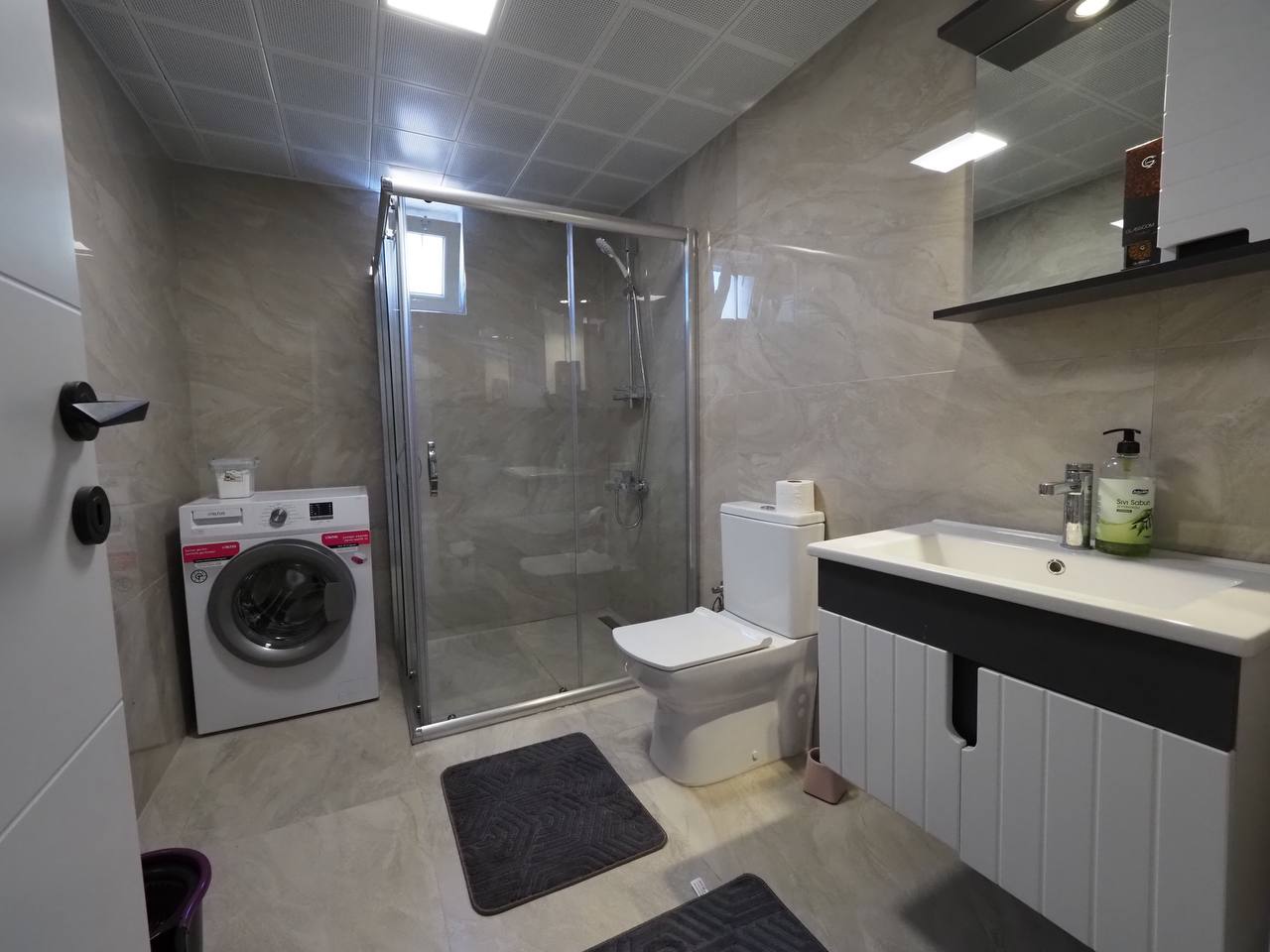 Modern banyo